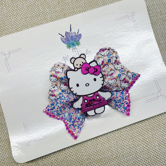 Hello Kitty Shaker